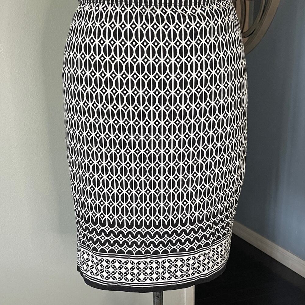 Max Studio Geometric Black and White Pencil Skirt